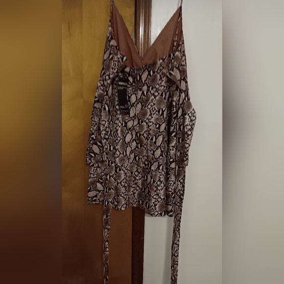 NWT Womens Dress 👗 1x - Picture 3 of 4